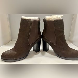 Tommy Bahama Lummi Stacked Boots 9.5 100% Calf Hair Leather NEW IN BOX